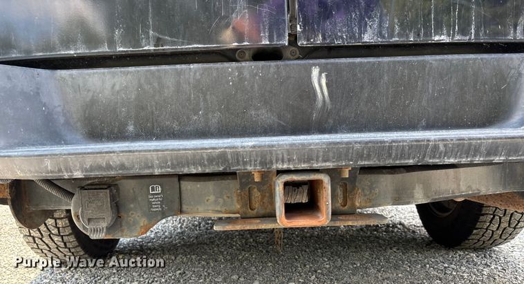 image for item DU1326 2012 Nissan NV2500 van