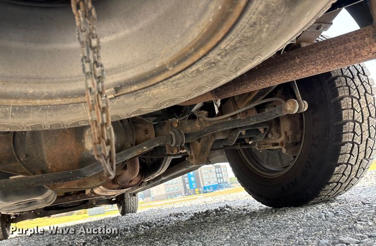 image for item DU1326 2012 Nissan NV2500 van