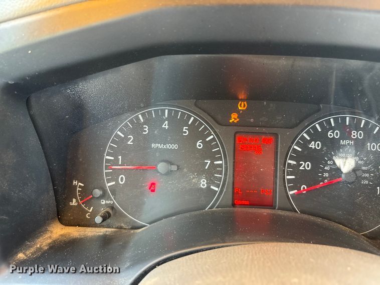 image for item DU1326 2012 Nissan NV2500 van