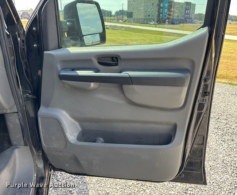 image for item DU1326 2012 Nissan NV2500 van