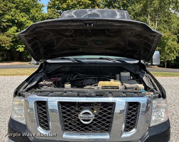 image for item DU1326 2012 Nissan NV2500 van