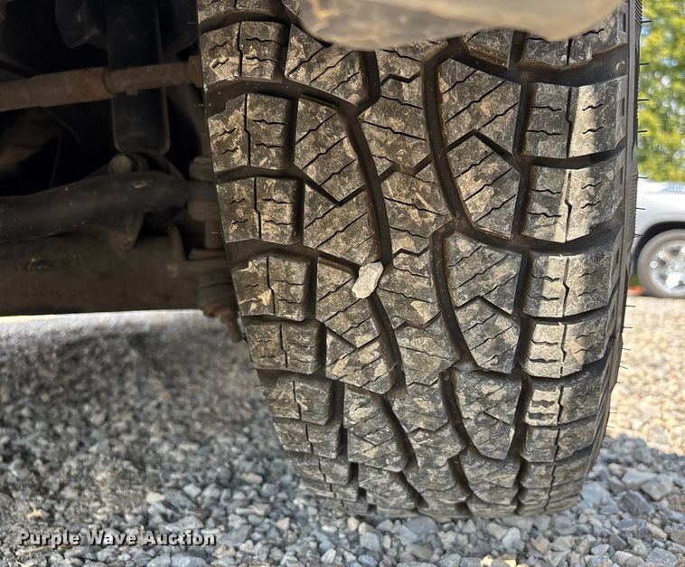 image for item DU1326 2012 Nissan NV2500 van