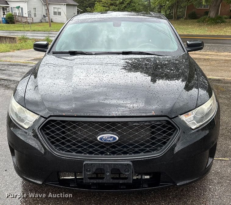 image for item DU1330 2013 Ford Taurus Police 