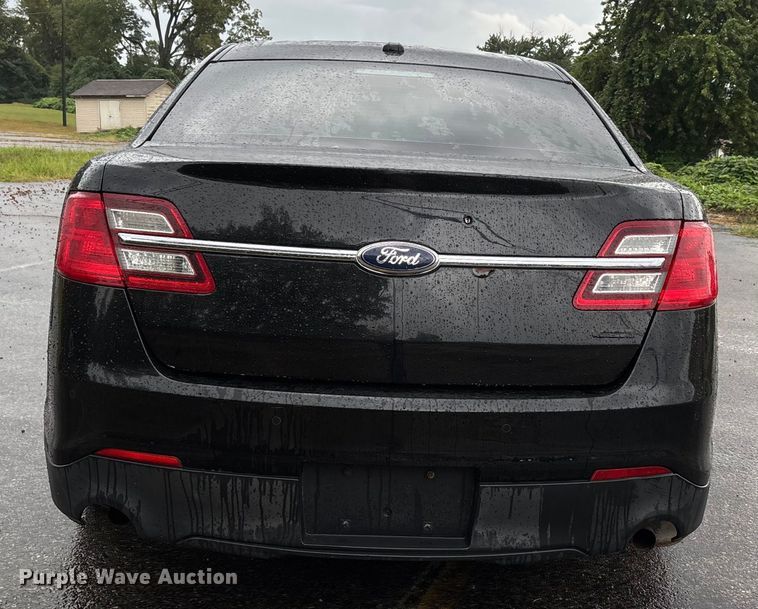 image for item DU1330 2013 Ford Taurus Police 