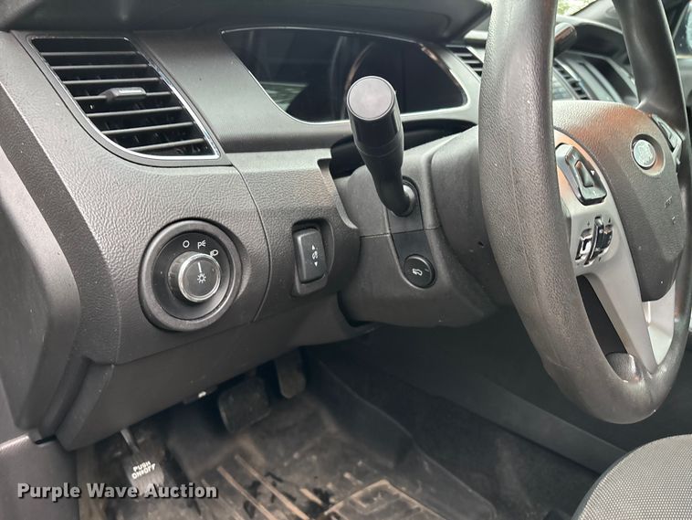 image for item DU1330 2013 Ford Taurus Police 
