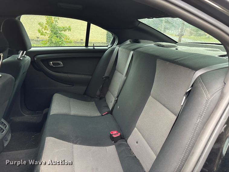 image for item DU1330 2013 Ford Taurus Police 