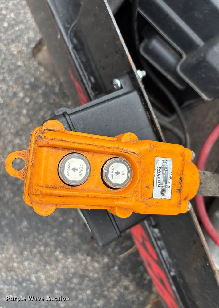 image for item DU1331 2021 Reiser dump trailer