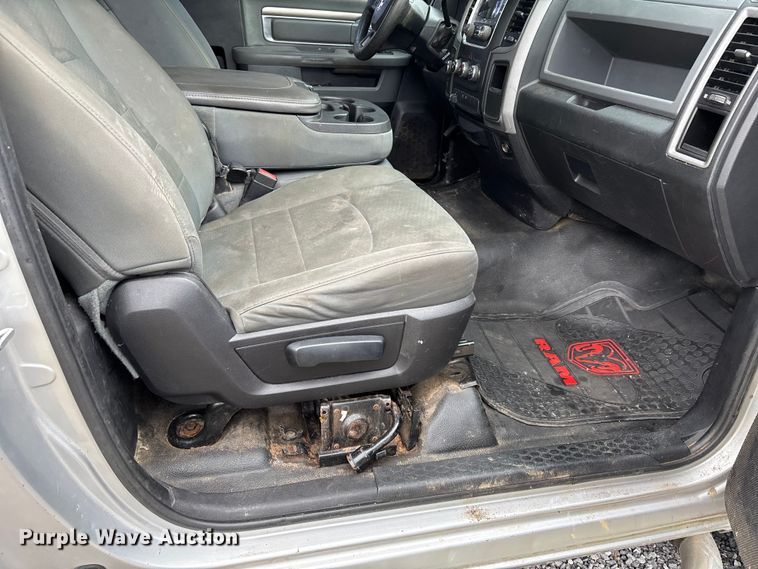 image for item DU1336 2016 Dodge Ram 2500  pickup truck