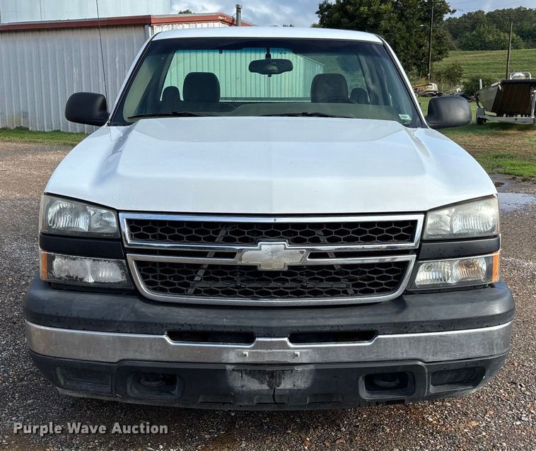 image for item DU1340 2006 Chevrolet Silverado 1500 pickup truck