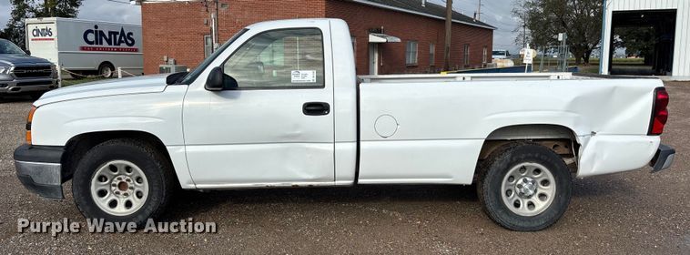 image for item DU1340 2006 Chevrolet Silverado 1500 pickup truck