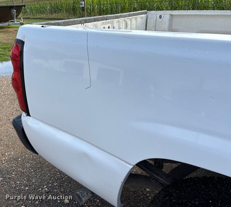 image for item DU1340 2006 Chevrolet Silverado 1500 pickup truck