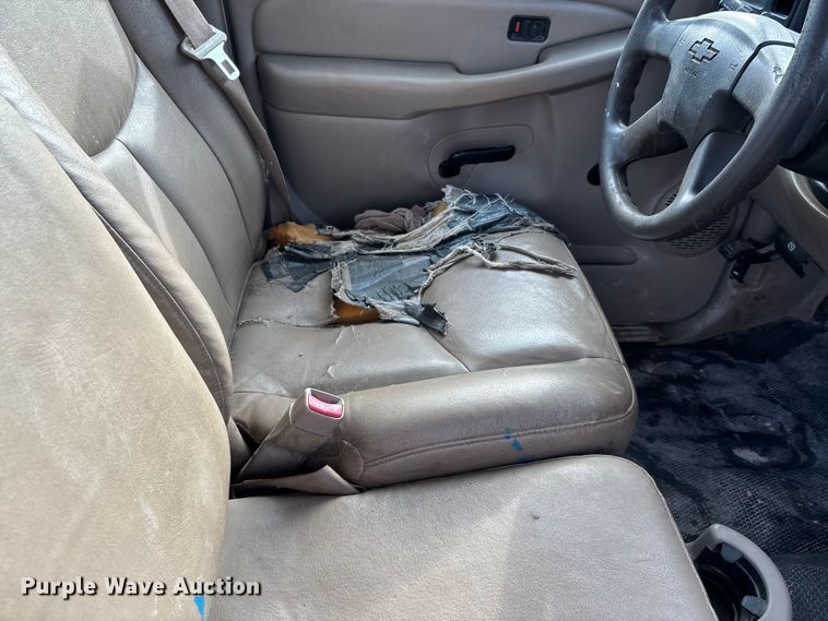 image for item DU1340 2006 Chevrolet Silverado 1500 pickup truck