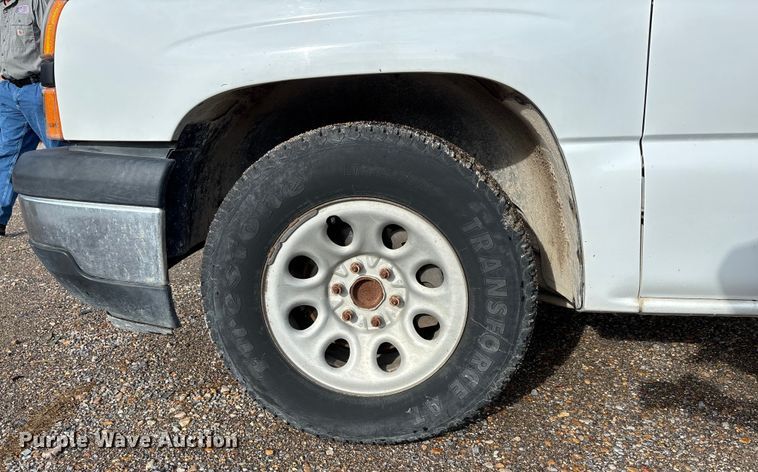 image for item DU1340 2006 Chevrolet Silverado 1500 pickup truck