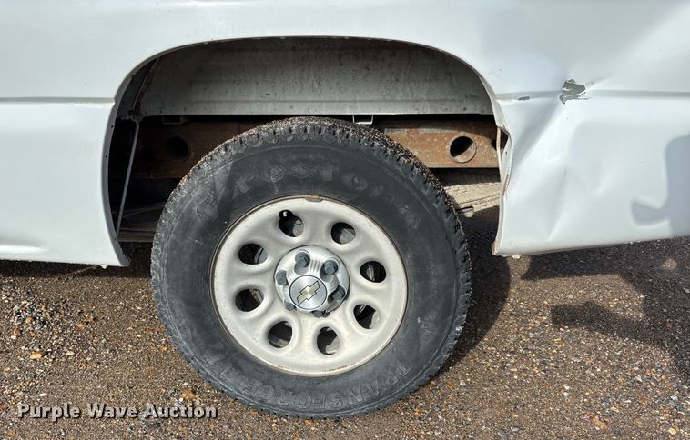 image for item DU1340 2006 Chevrolet Silverado 1500 pickup truck