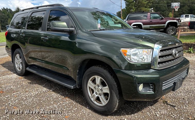 image for item DU1343 2010 Toyota Sequoia SUV