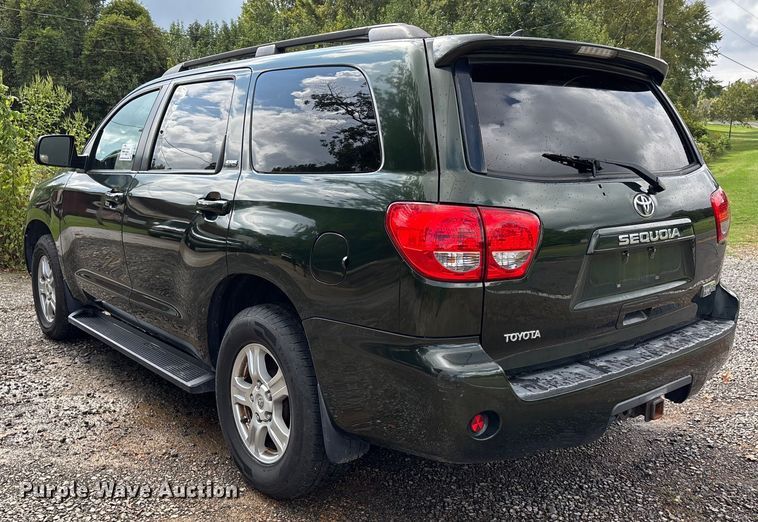 image for item DU1343 2010 Toyota Sequoia SUV