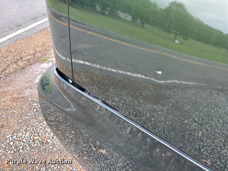 image for item DU1343 2010 Toyota Sequoia SUV