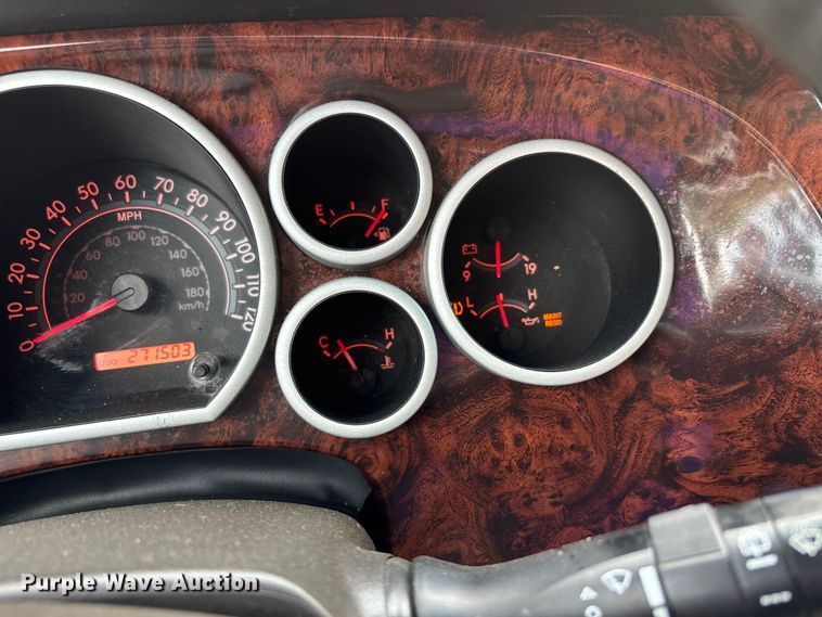 image for item DU1343 2010 Toyota Sequoia SUV