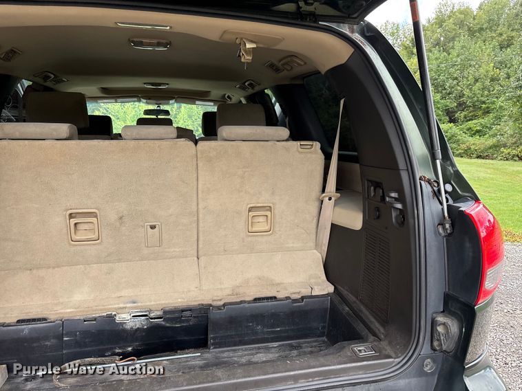 image for item DU1343 2010 Toyota Sequoia SUV