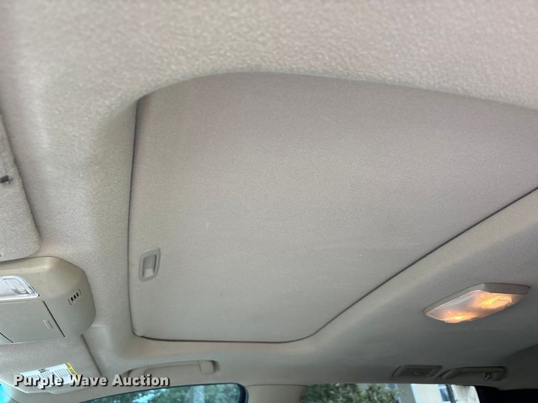 image for item DU1343 2010 Toyota Sequoia SUV