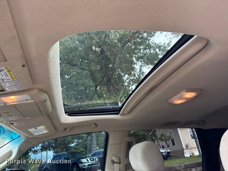 image for item DU1343 2010 Toyota Sequoia SUV