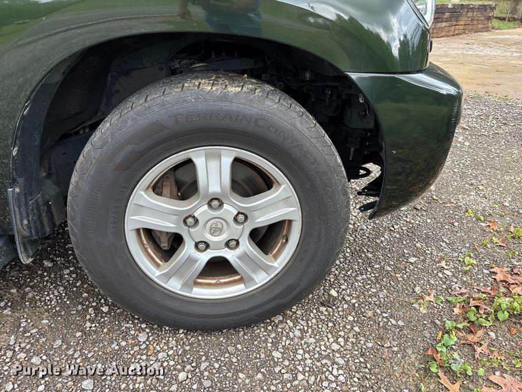 image for item DU1343 2010 Toyota Sequoia SUV