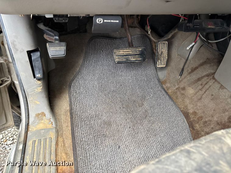 image for item DU1344 1999 GMC Sierra Ext. Cab pickup truck