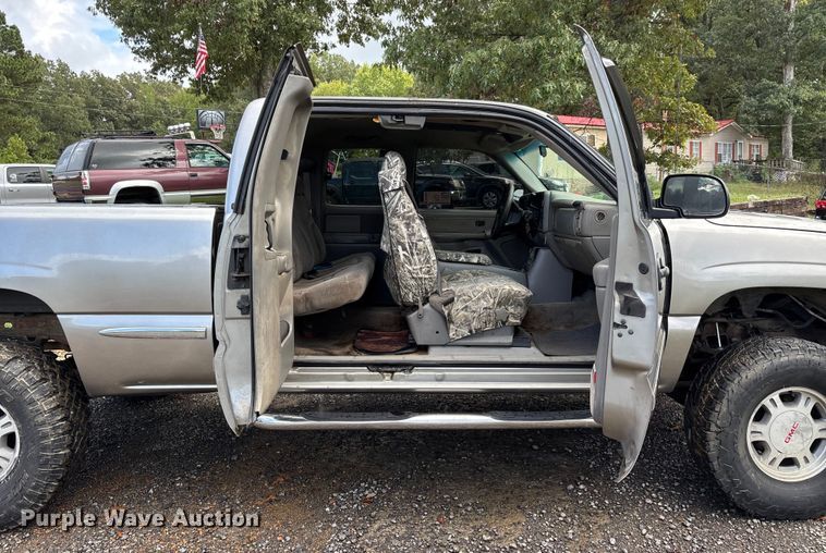 image for item DU1344 1999 GMC Sierra Ext. Cab pickup truck
