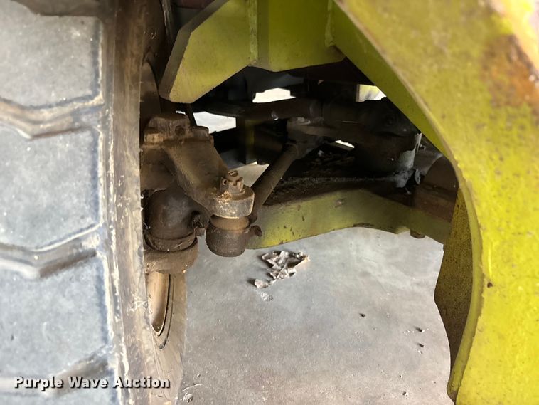 image for item DU1370 Clark C500 forklift