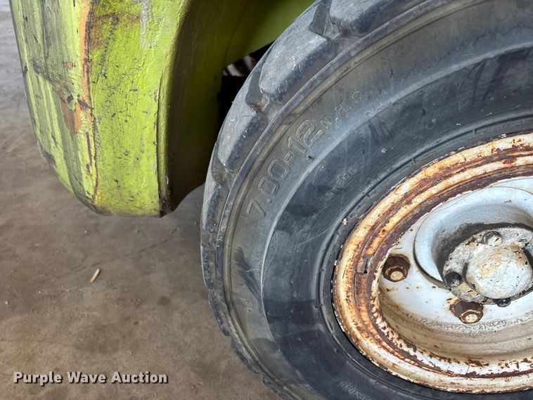 image for item DU1370 Clark C500 forklift