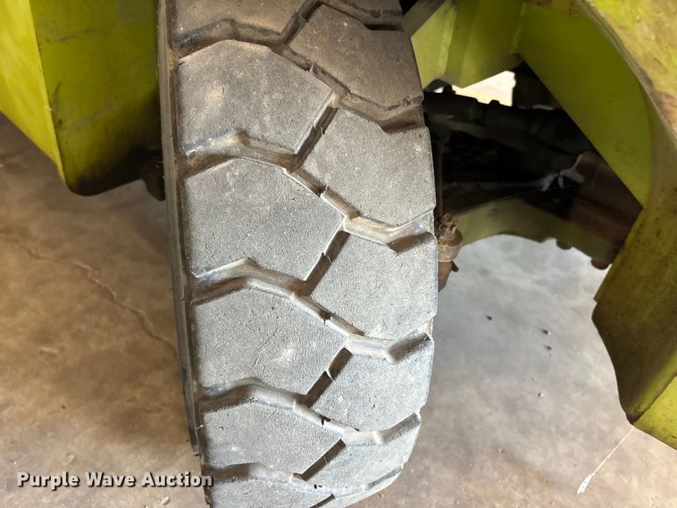 image for item DU1370 Clark C500 forklift