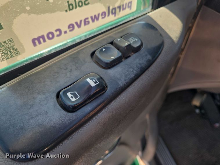 image for item DU6892 2015 Peterbilt  365 refuse truck