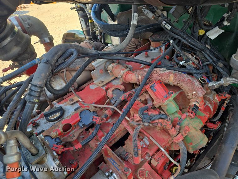 image for item DU6892 2015 Peterbilt  365 refuse truck