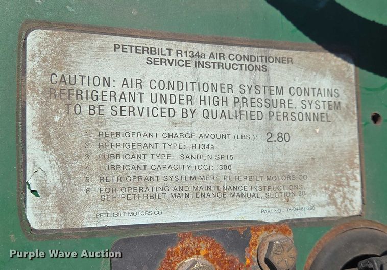 image for item DU6892 2015 Peterbilt  365 refuse truck