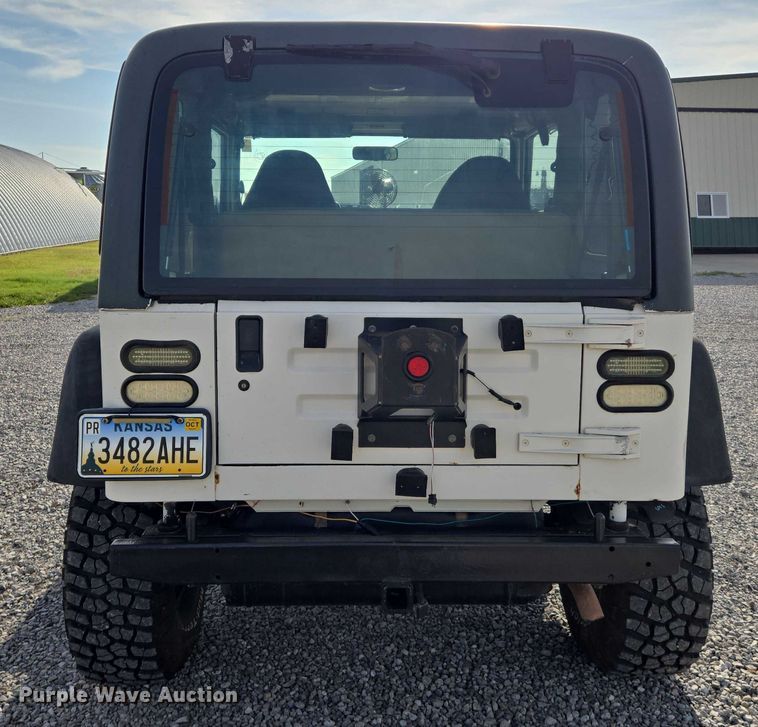 image for item DU6894 1998 Jeep SUV