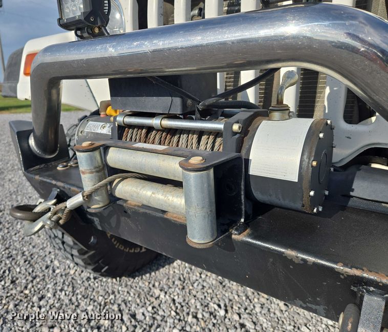 image for item DU6894 1998 Jeep SUV