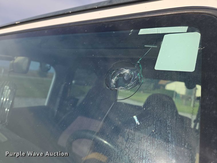 image for item DU6894 1998 Jeep SUV