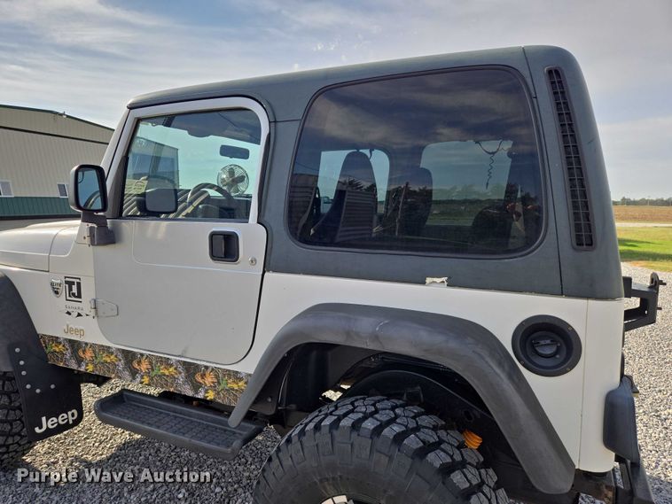 image for item DU6894 1998 Jeep SUV