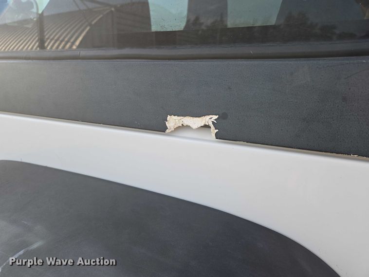 image for item DU6894 1998 Jeep SUV