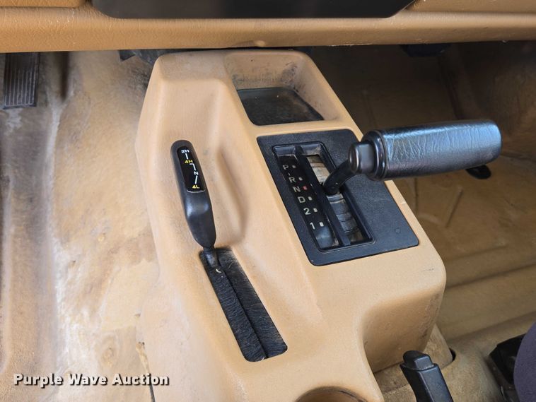 image for item DU6894 1998 Jeep SUV