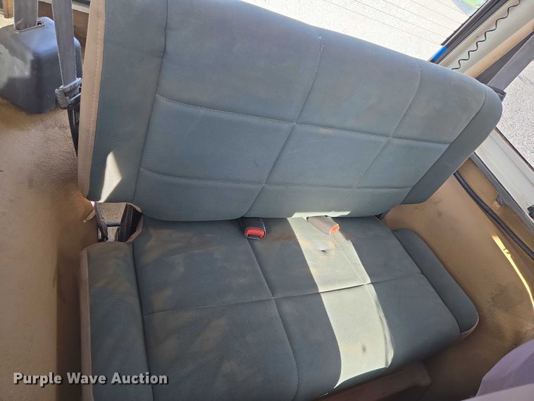 image for item DU6894 1998 Jeep SUV