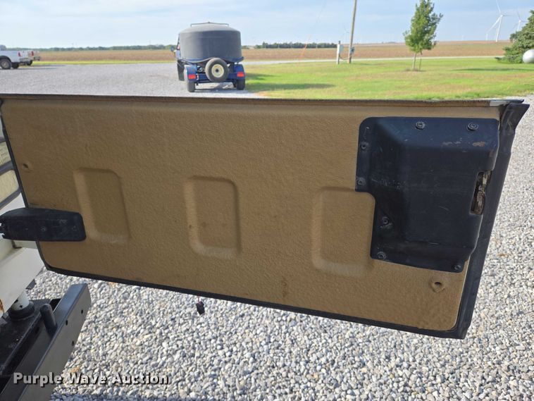 image for item DU6894 1998 Jeep SUV