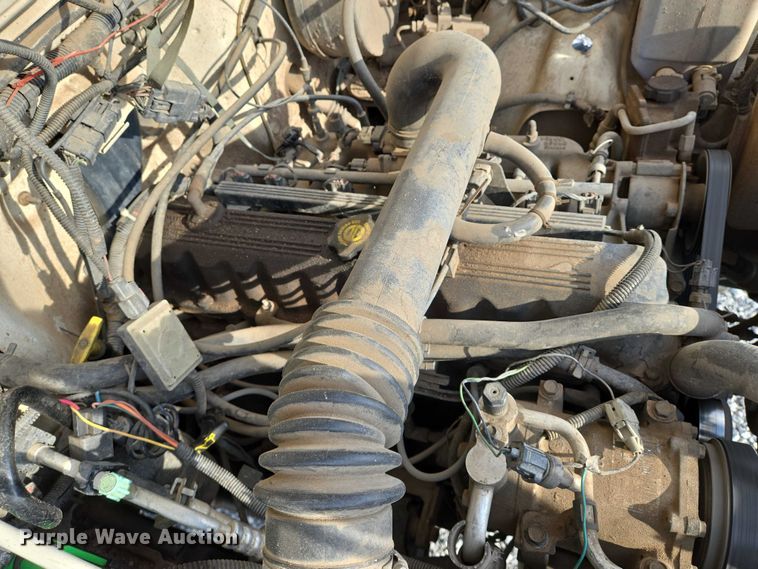 image for item DU6894 1998 Jeep SUV