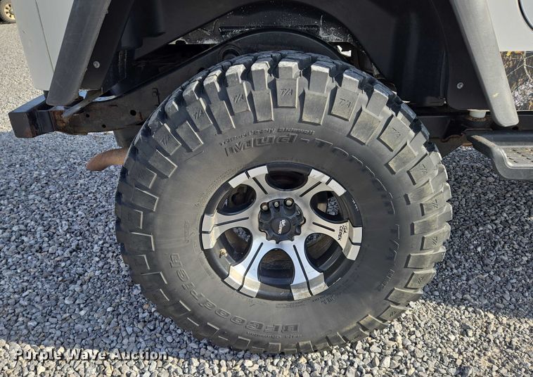 image for item DU6894 1998 Jeep SUV