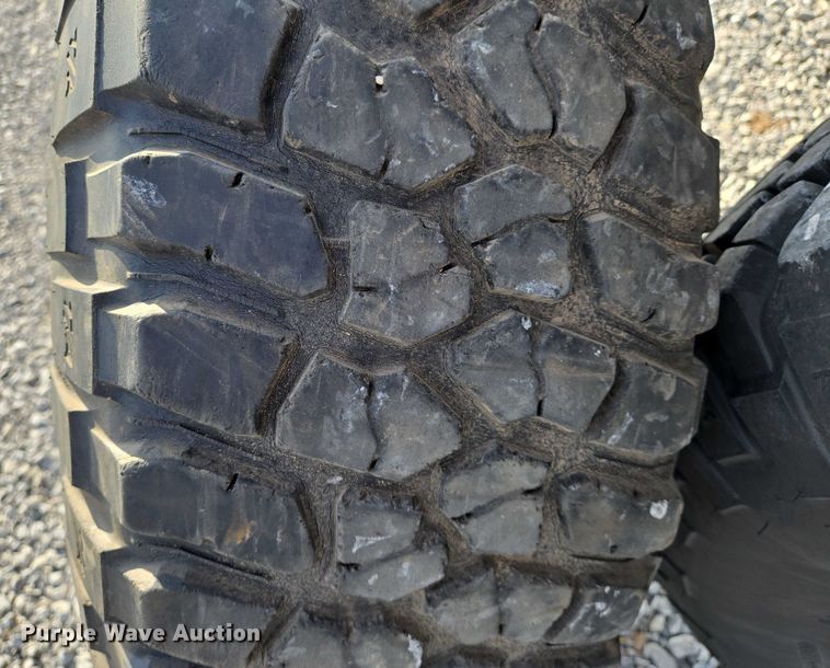 image for item DU6894 1998 Jeep SUV