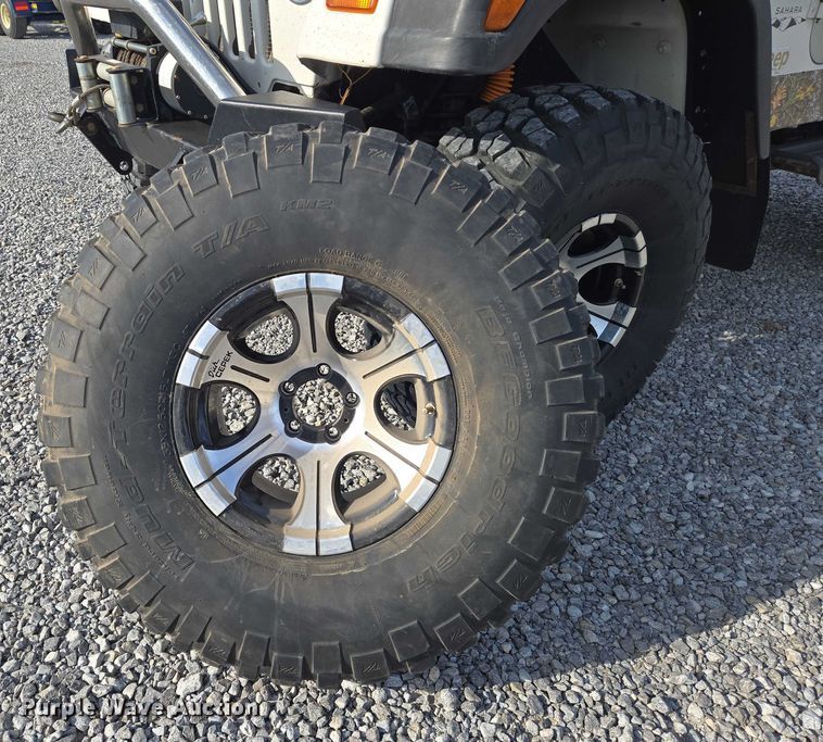 image for item DU6894 1998 Jeep SUV