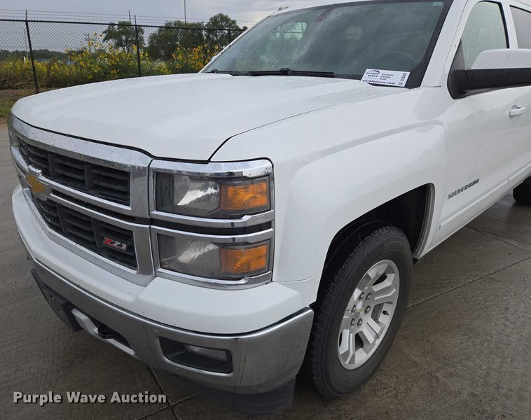 image for item DU6906 2015 Chevrolet Silverado 1500 Crew Cab pickup truck