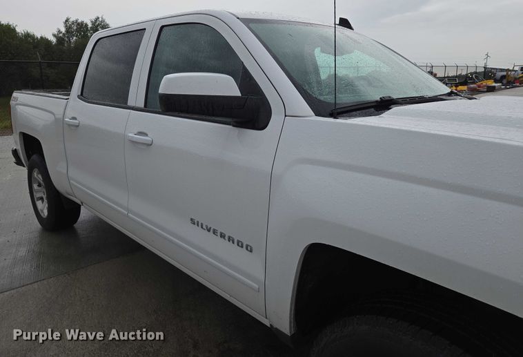 image for item DU6906 2015 Chevrolet Silverado 1500 Crew Cab pickup truck