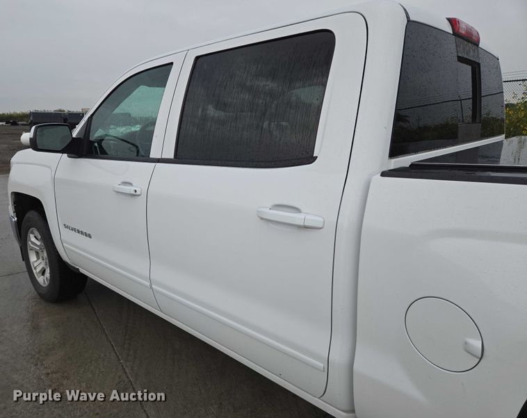 image for item DU6906 2015 Chevrolet Silverado 1500 Crew Cab pickup truck