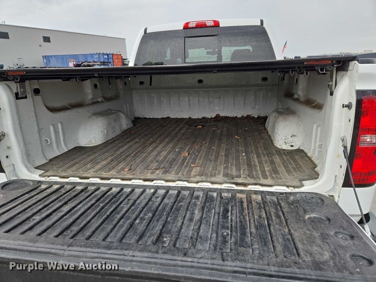 image for item DU6906 2015 Chevrolet Silverado 1500 Crew Cab pickup truck